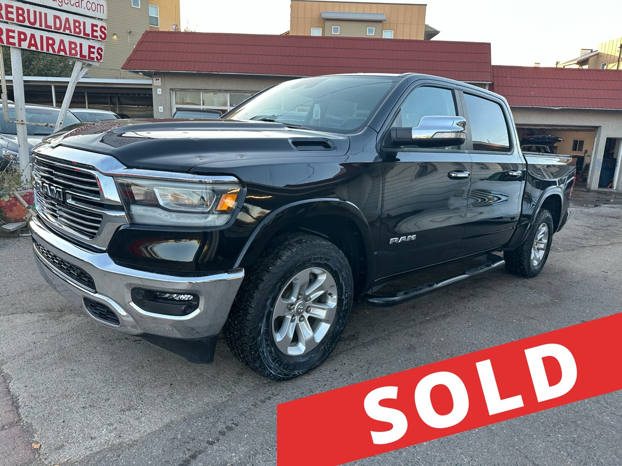 2021 RAM 1500 Laramie 4x4 Crew Cab 5'7" Box