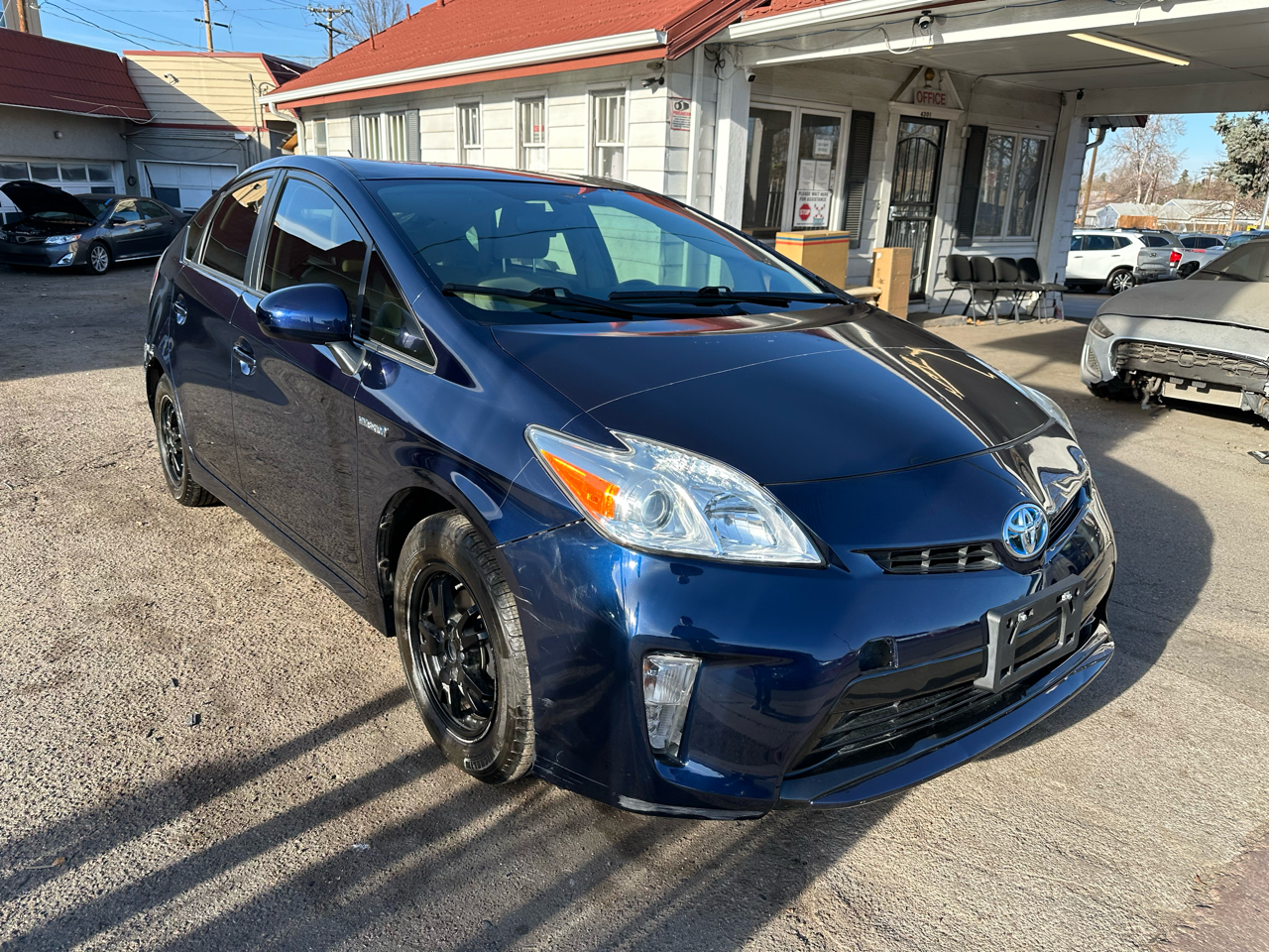 2014 Toyota Prius 5dr HB Three (Natl)