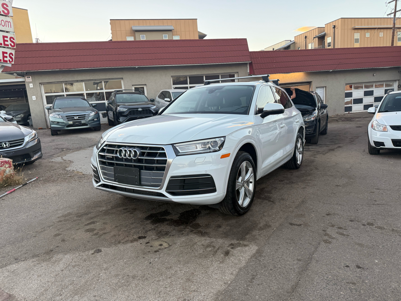 2020 Audi Q5 Titanium Premium 45 TFSI quattro