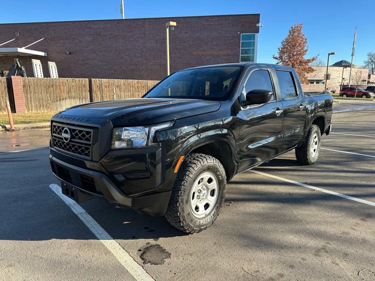 2022 Nissan Frontier Crew Cab 4x4 S Auto