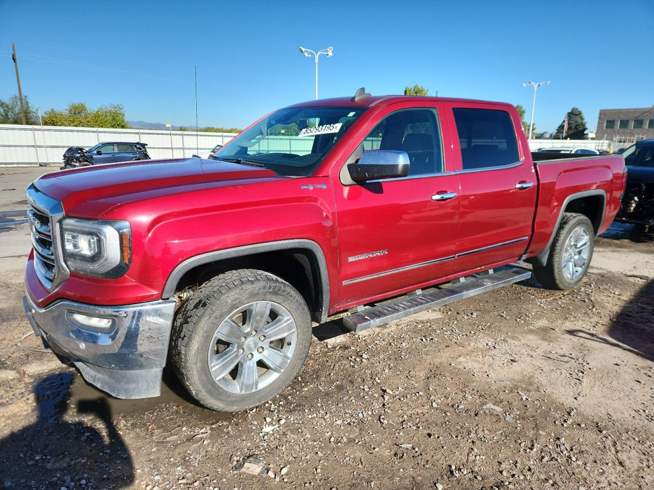 2018 GMC Sierra 1500 4WD Crew Cab 143.5" SLT