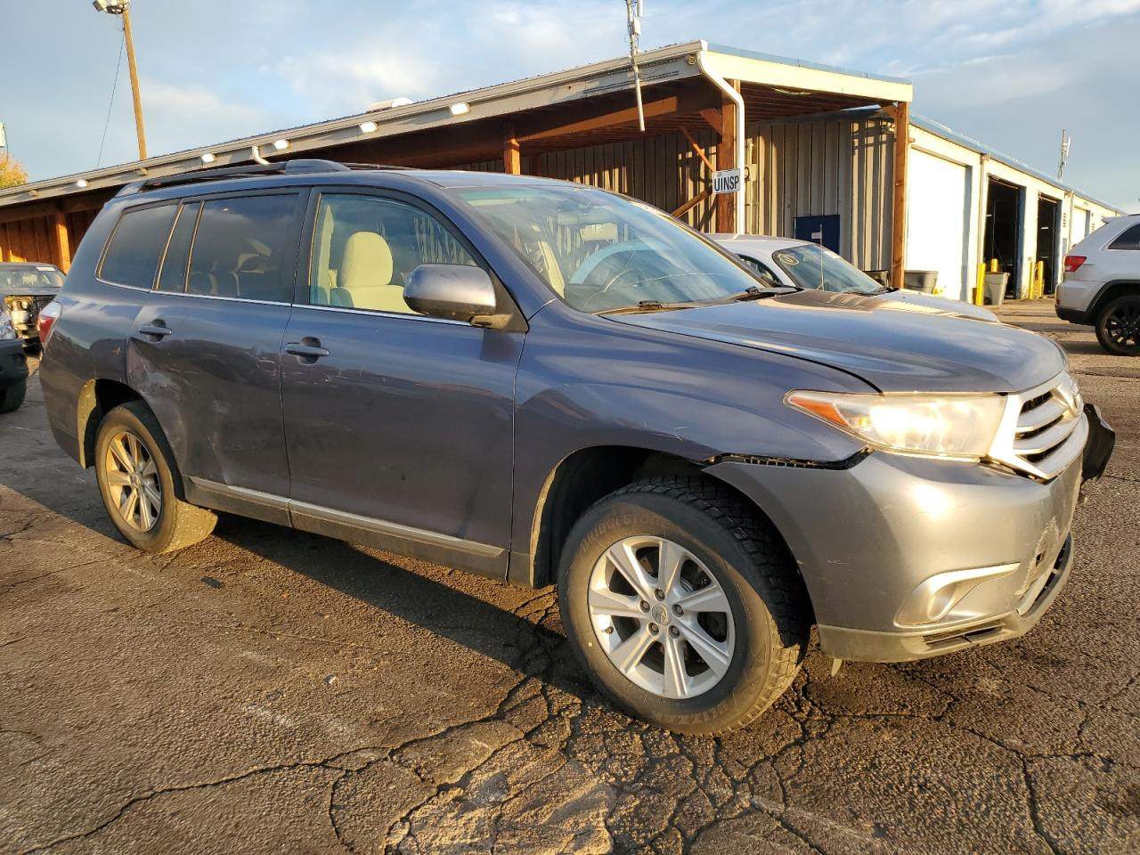 2012 Toyota Highlander 4WD 4dr V6 (Natl)