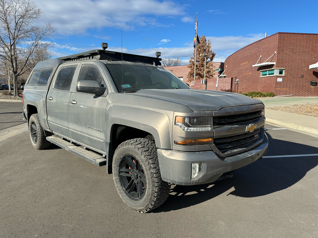 2017 Chevrolet Silverado 1500 4WD Crew Cab 143.5" LT w/2LT