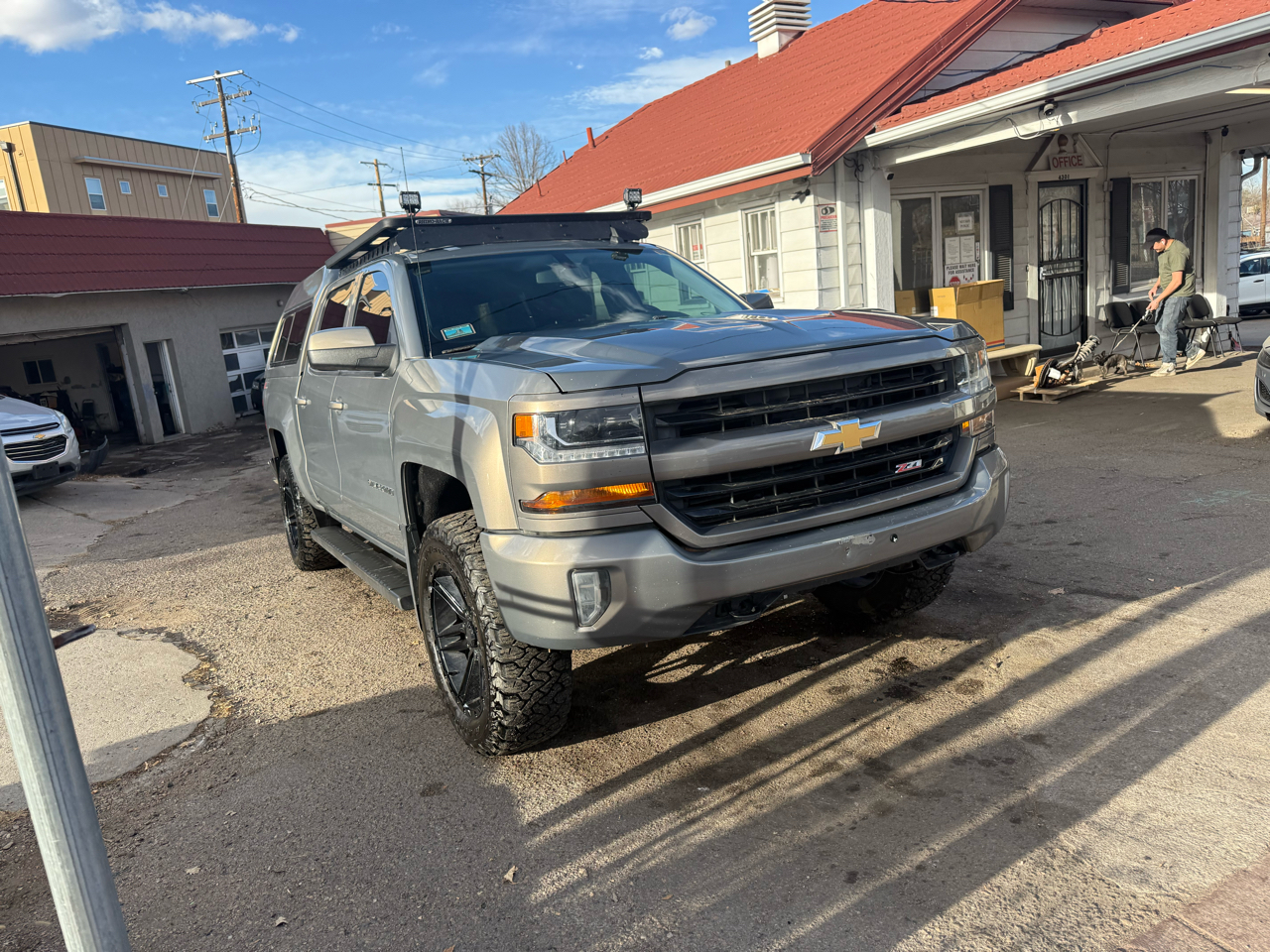 2017 Chevrolet Silverado 1500 4WD Crew Cab 143.5" LT w/2LT