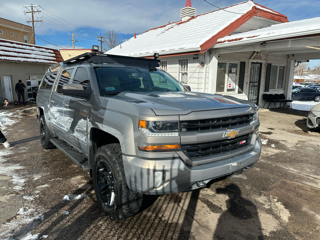 2017 Chevrolet Silverado 1500 4WD Crew Cab 143.5" LT w/2LT