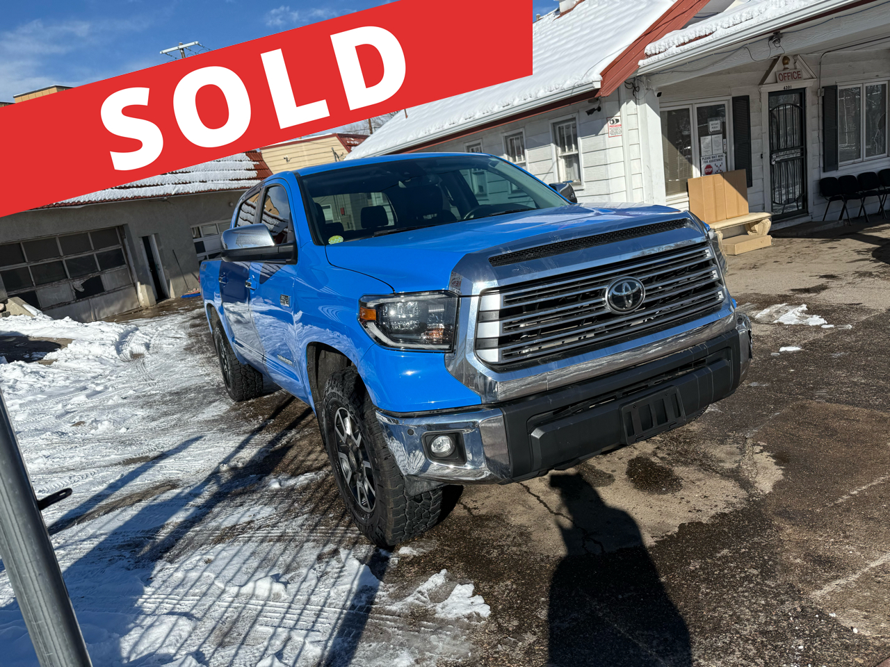 2021 Toyota Tundra 4WD Limited CrewMax 5.5' Bed 5.7L (Natl)