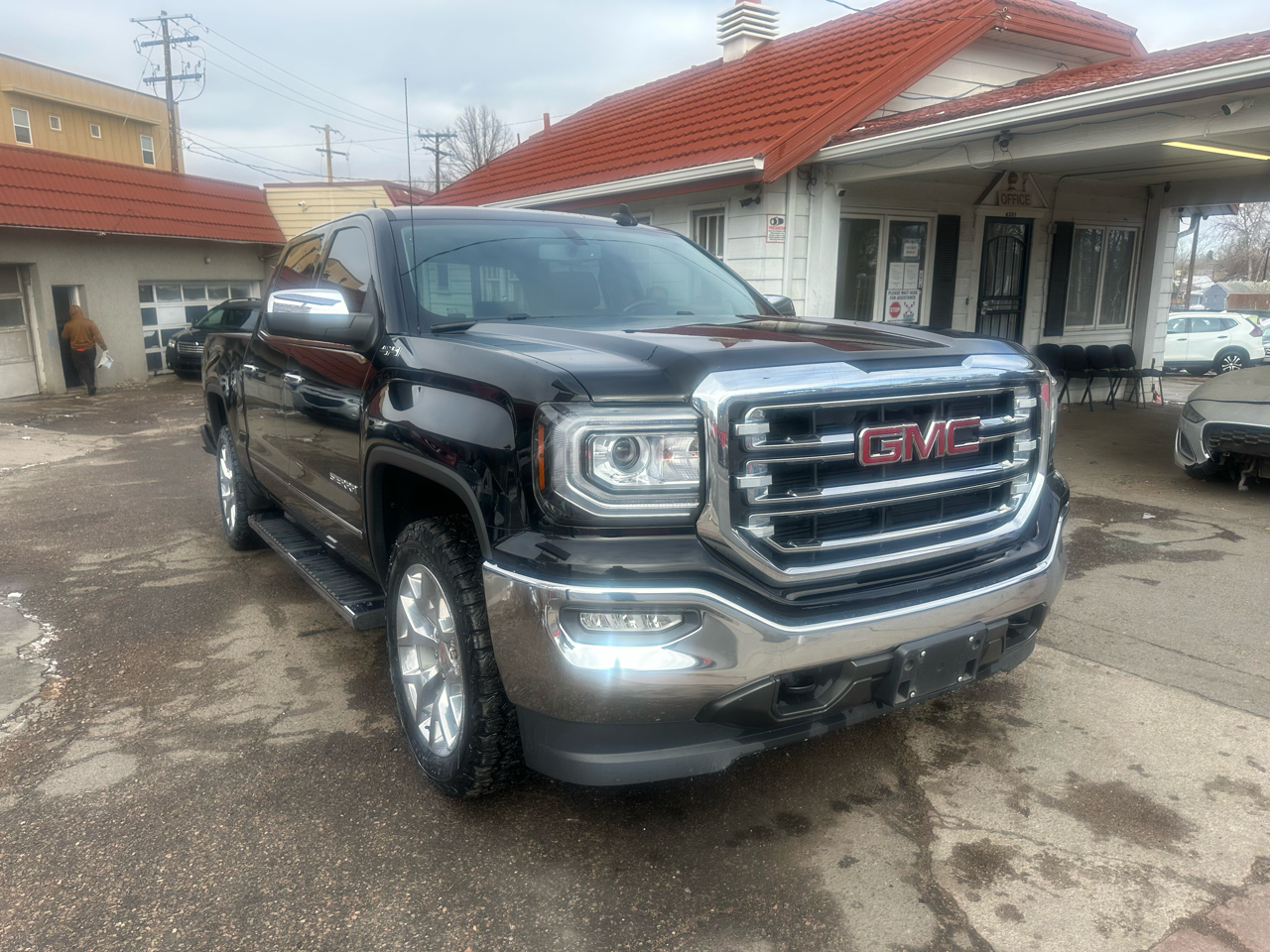 2017 GMC Sierra 1500 4WD Crew Cab 143.5" SLT