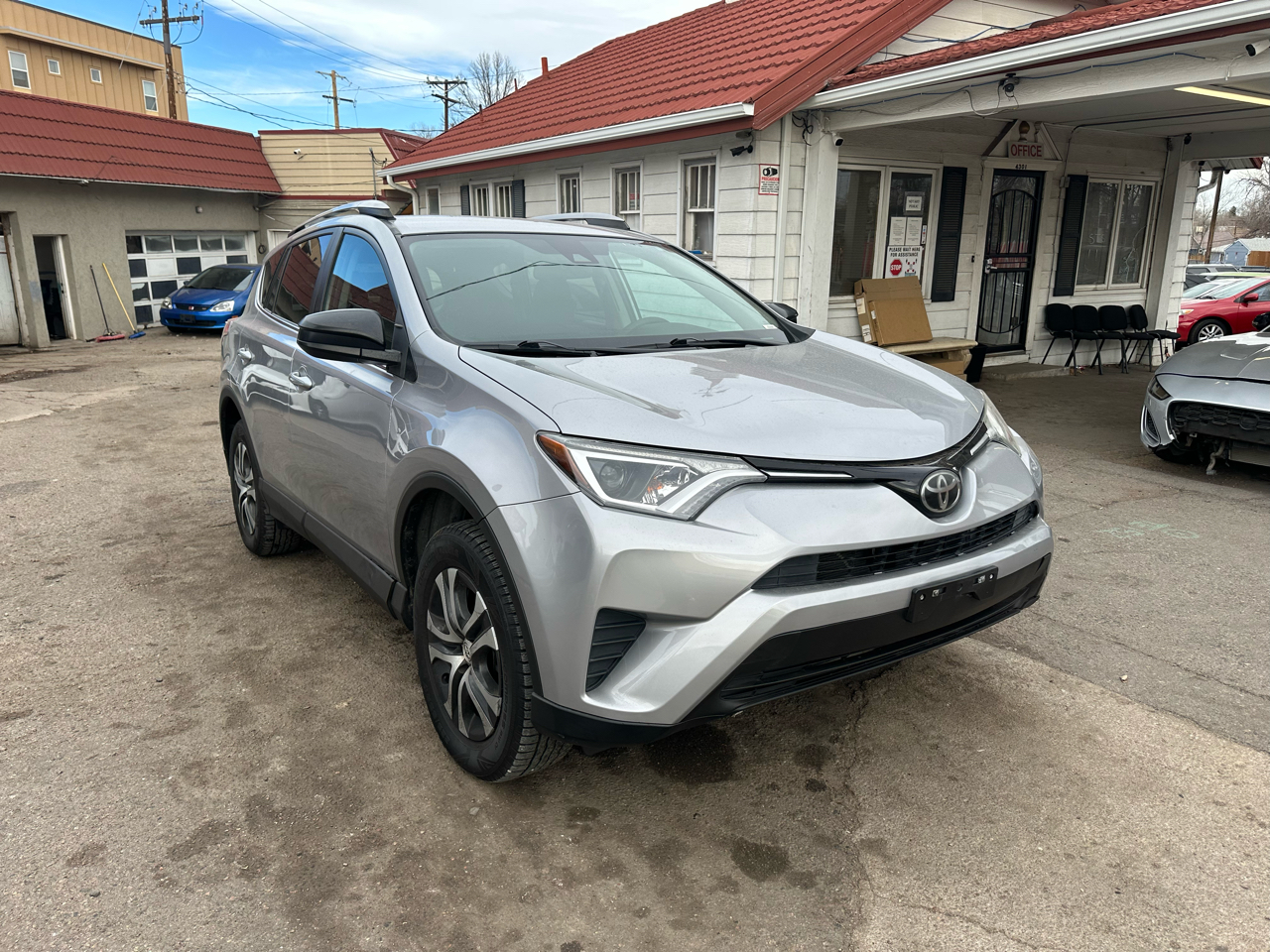 2018 Toyota RAV4 LE AWD (Natl)