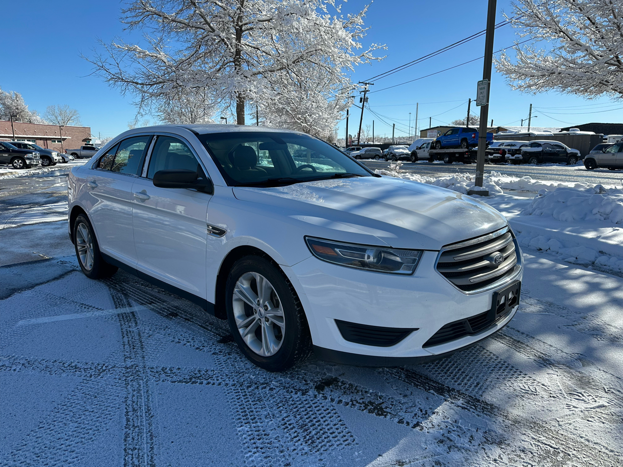 2016 Ford Taurus 4dr Sdn SE FWD