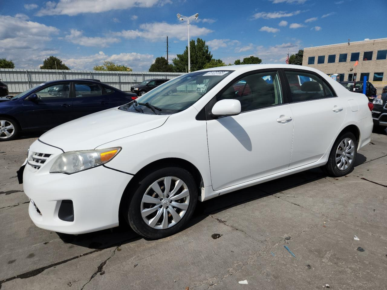 2013 Toyota Corolla 4dr Sdn Auto LE Special Edition (Natl)