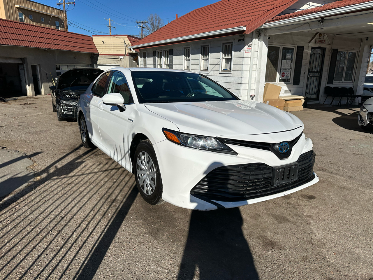 2019 Toyota Camry Hybrid LE CVT (Natl)