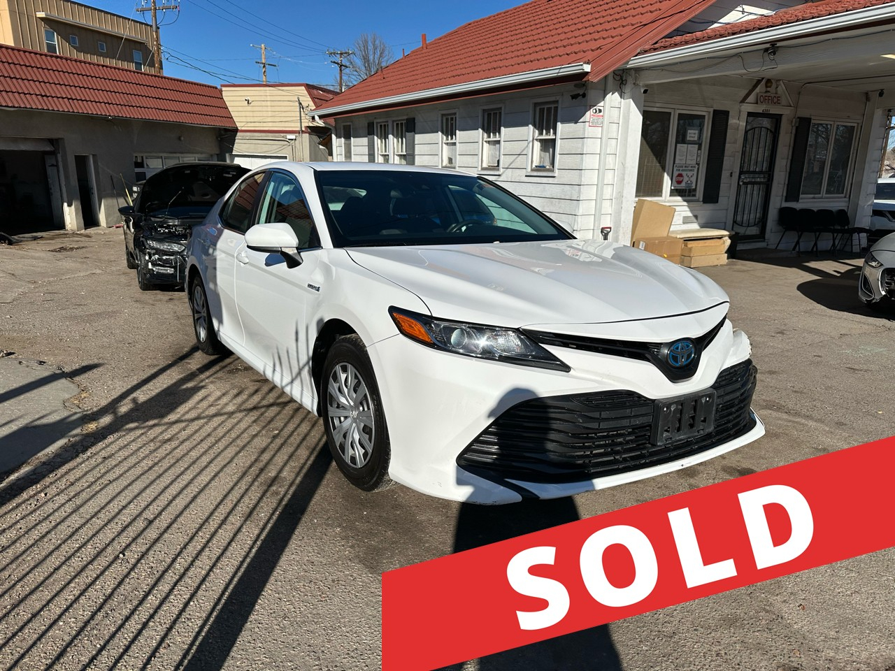 2019 Toyota Camry Hybrid LE CVT (Natl)