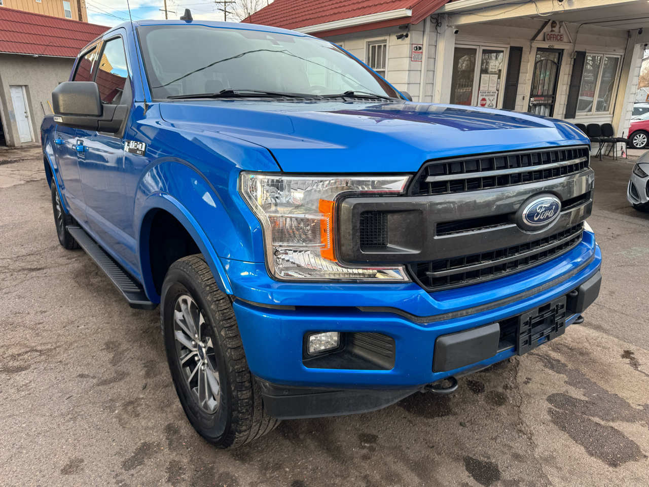 2019 Ford F-150 LARIAT 4WD SuperCrew 5.5' Box