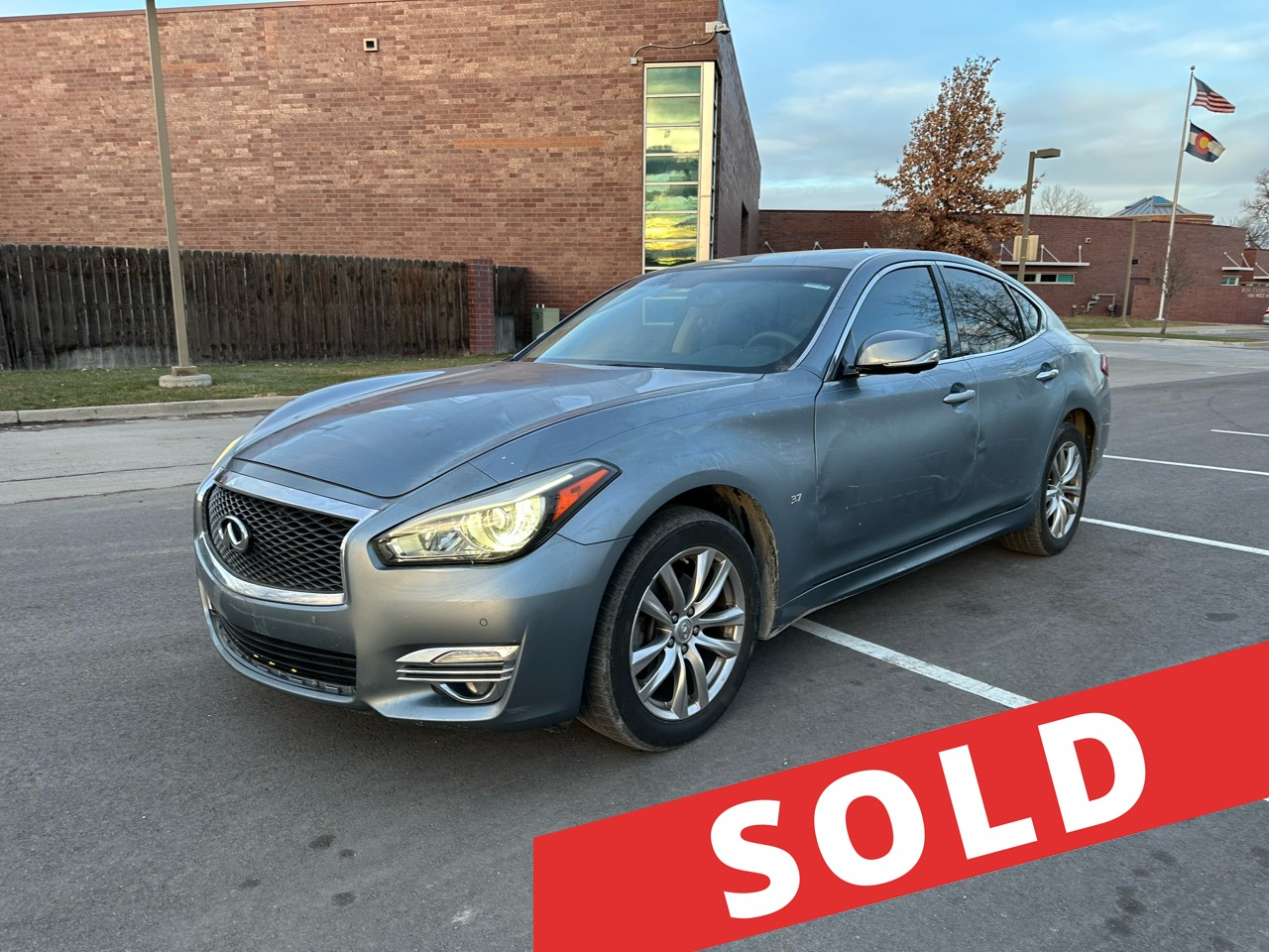 2018 Infiniti Q70 3.7 LUXE AWD
