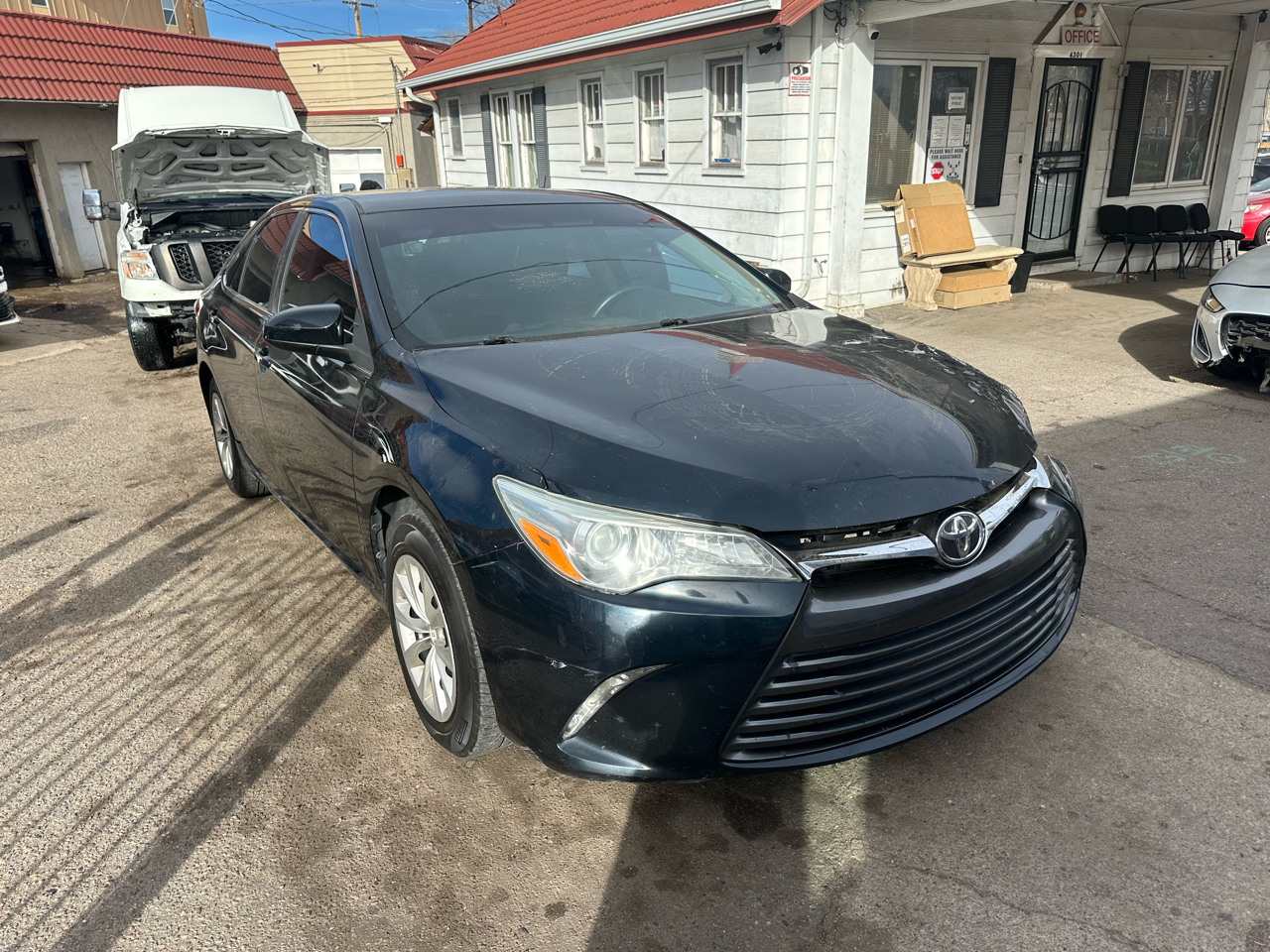 2015 Toyota Camry 4dr Sdn I4 Auto XLE (Natl)