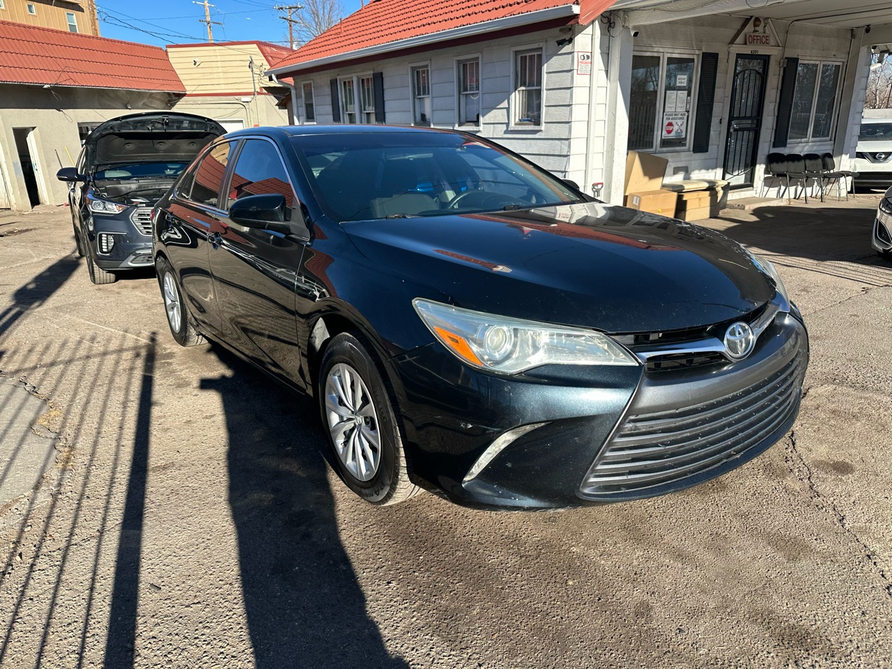 2015 Toyota Camry 4dr Sdn I4 Auto XLE (Natl)