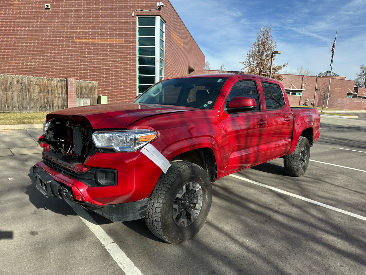 2021 Toyota Tacoma 4WD TRD Off Road Double Cab 5' Bed V6 MT (Natl)