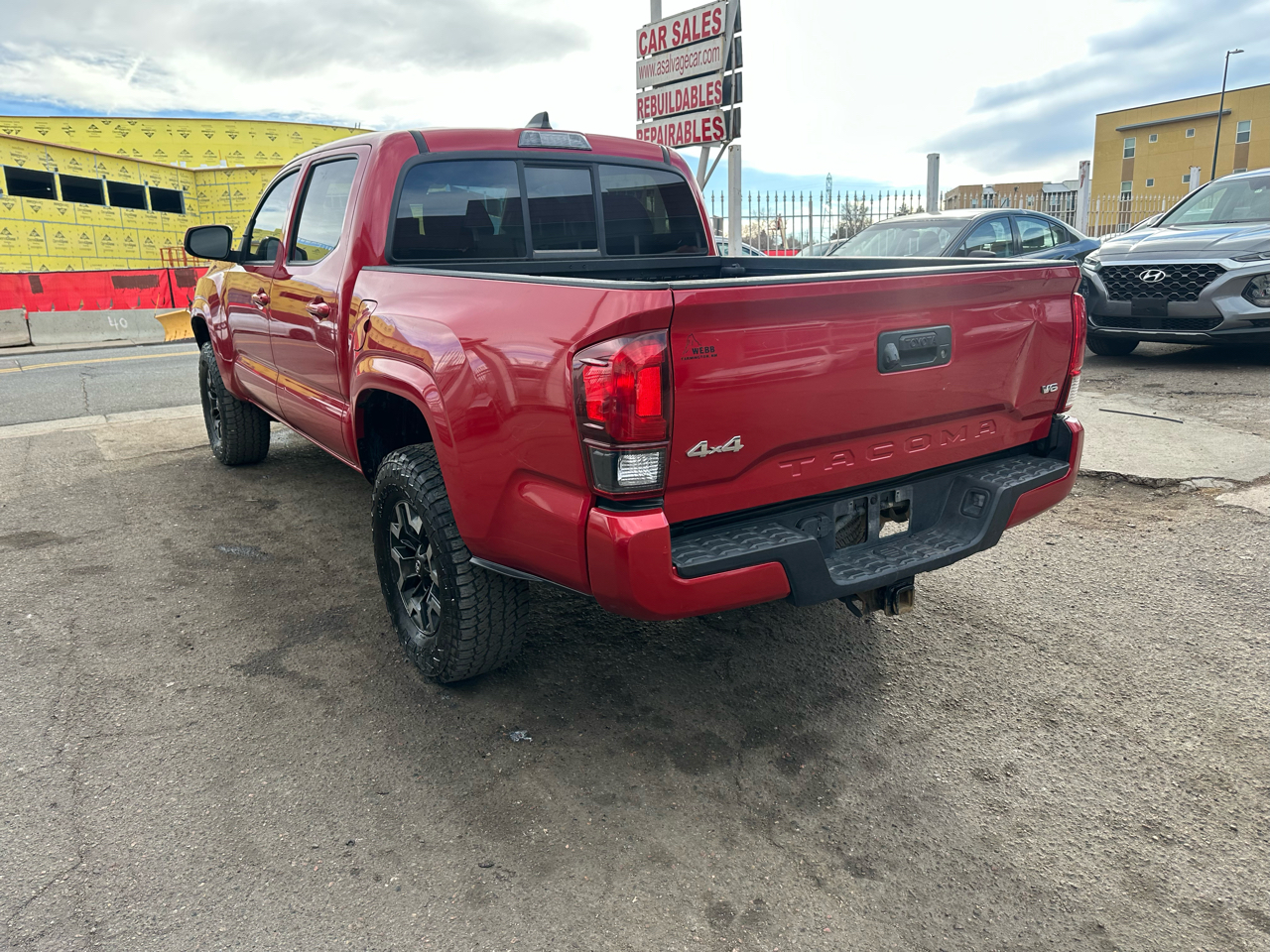 2021 Toyota Tacoma 4WD TRD Off Road Double Cab 5' Bed V6 MT (Natl)