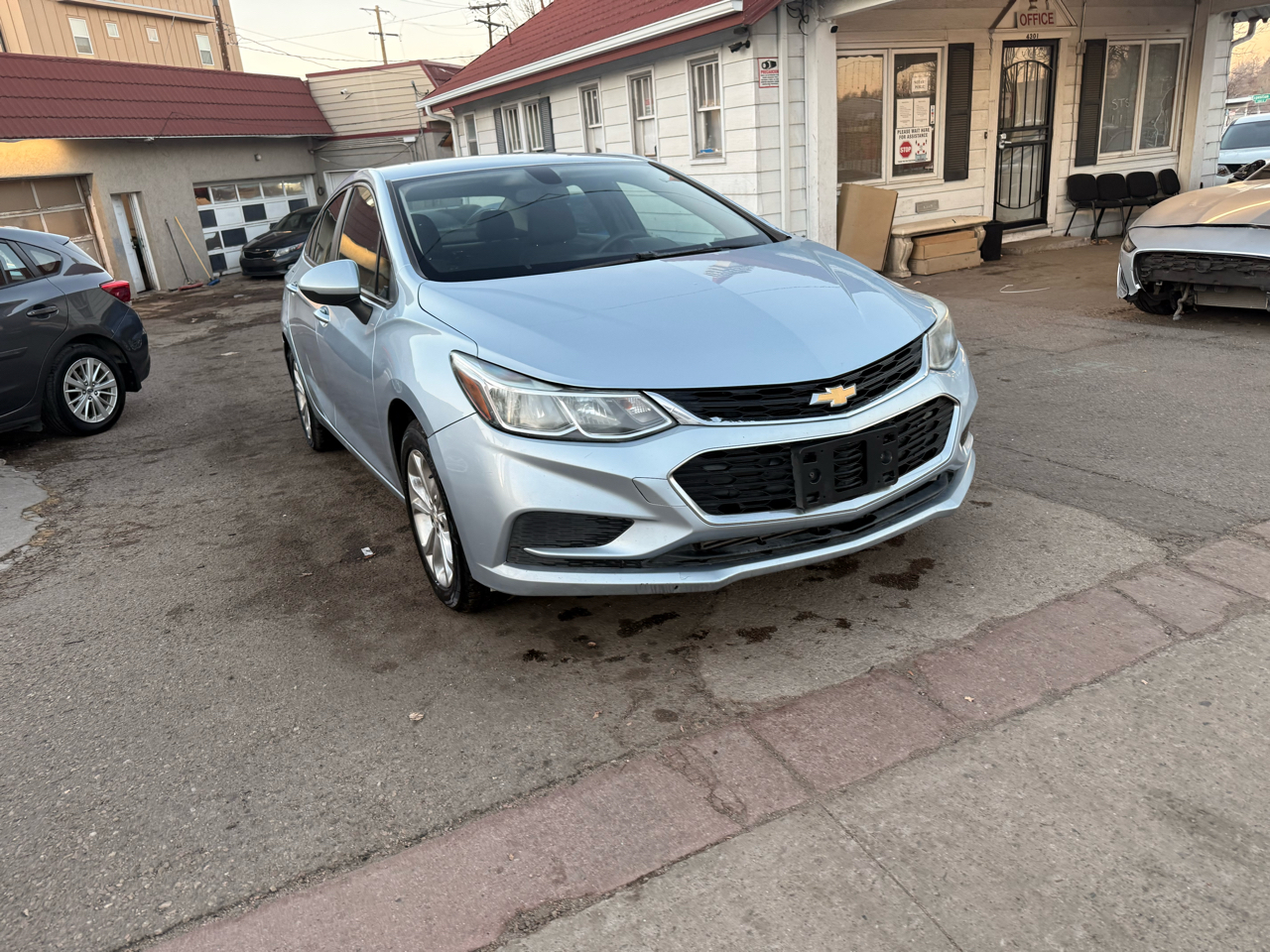 2018 Chevrolet Cruze 4dr Sdn 1.4L LS w/1SB