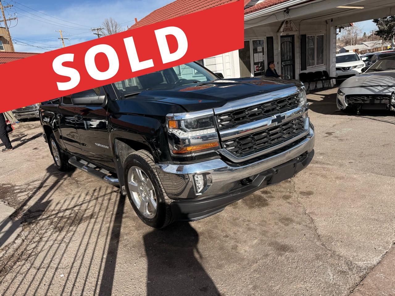 2016 Chevrolet Silverado 1500 4WD Crew Cab 143.5" LT w/1LT