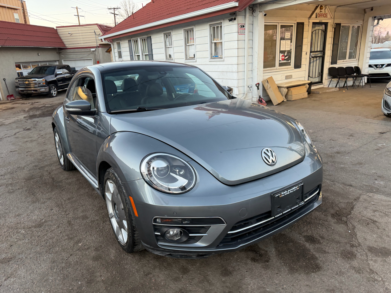2018 Volkswagen Beetle SE Auto