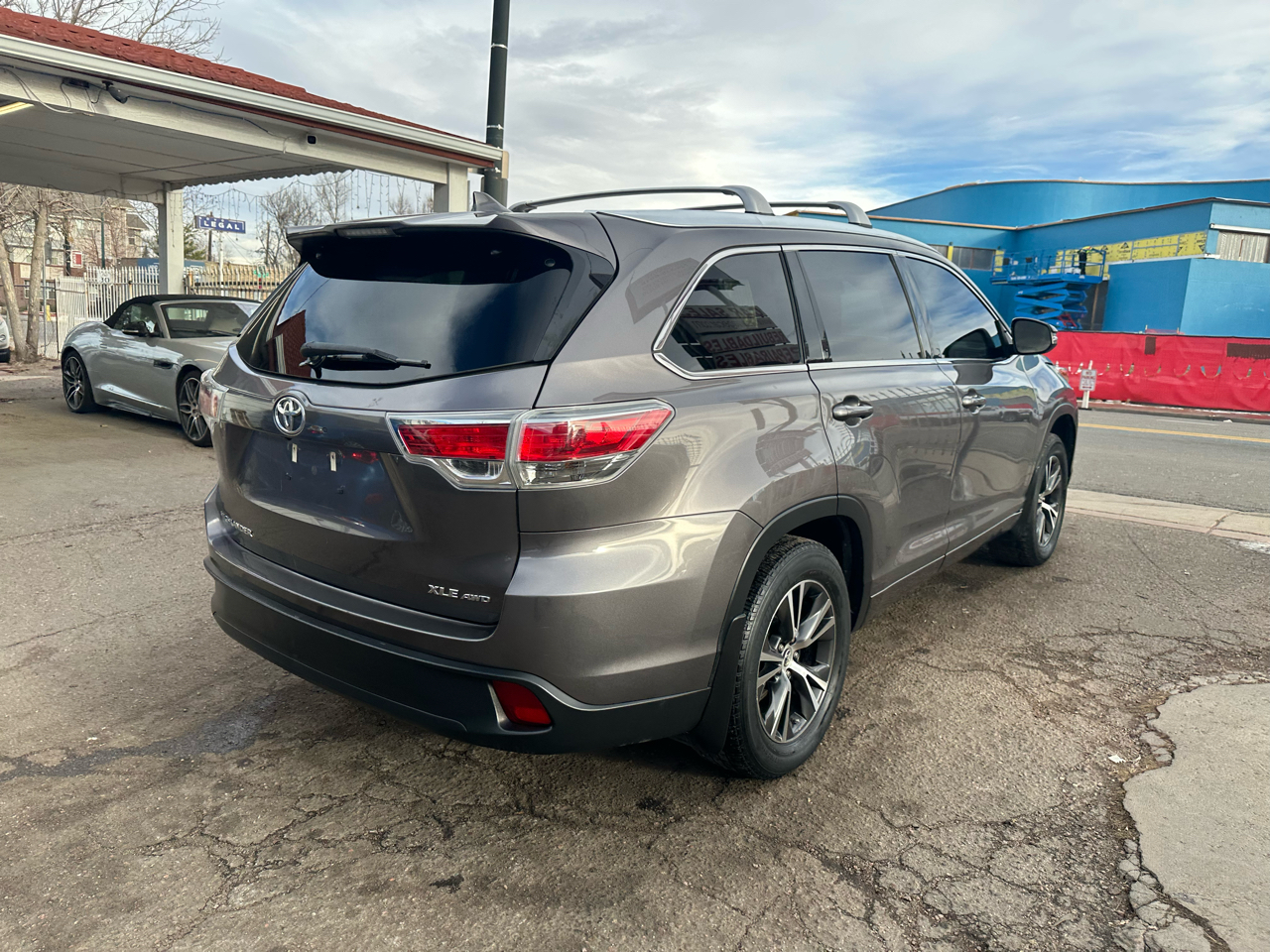 2016 Toyota Highlander AWD 4dr V6 XLE (Natl)