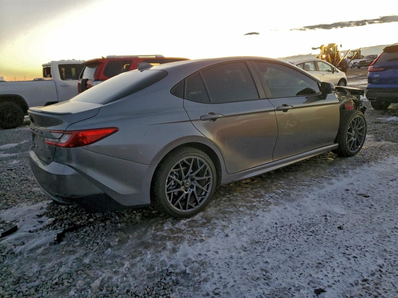 2025 Toyota Camry XLE AWD (Natl)