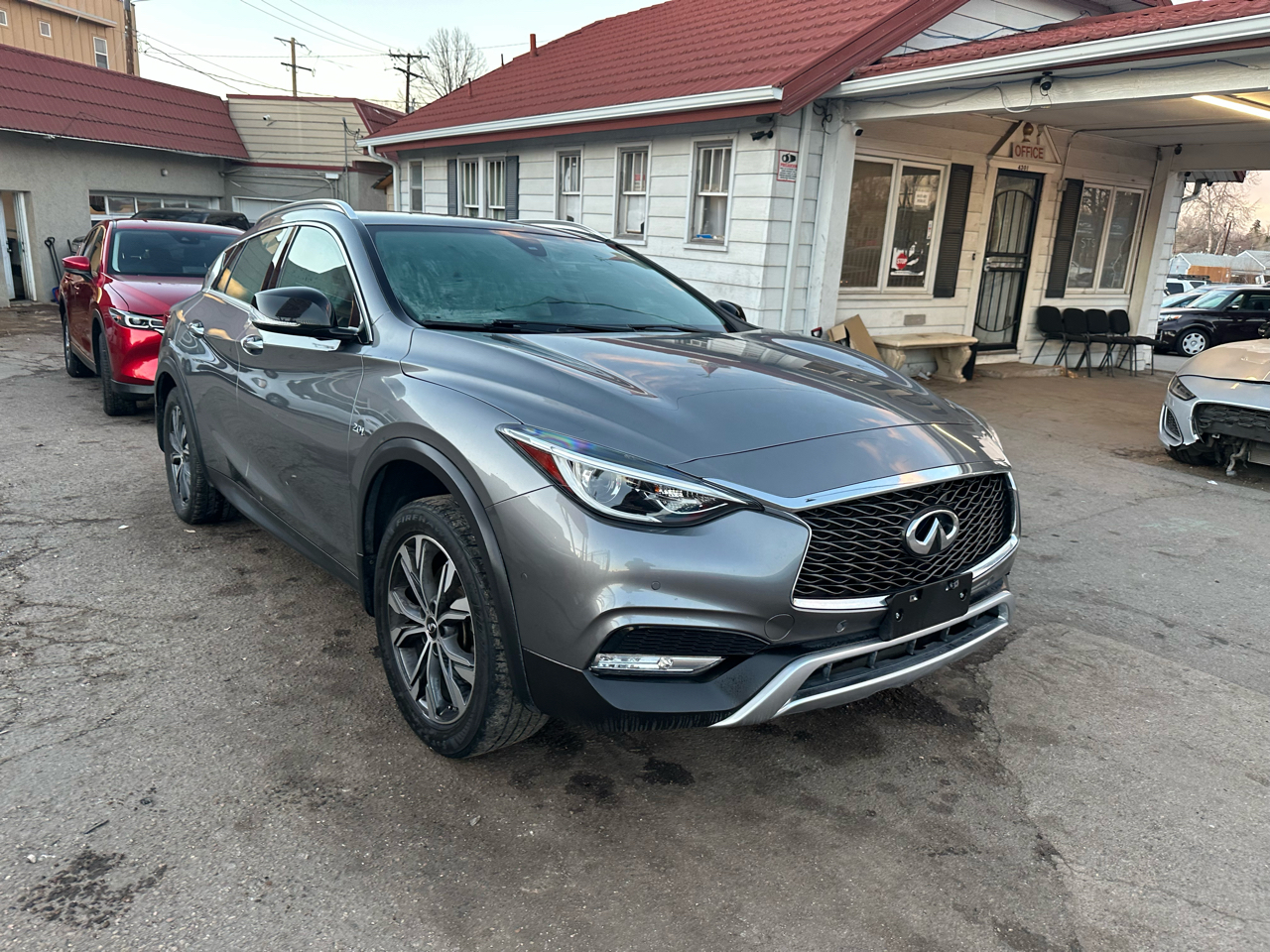 2017 Infiniti QX30 Premium AWD *Ltd Avail*