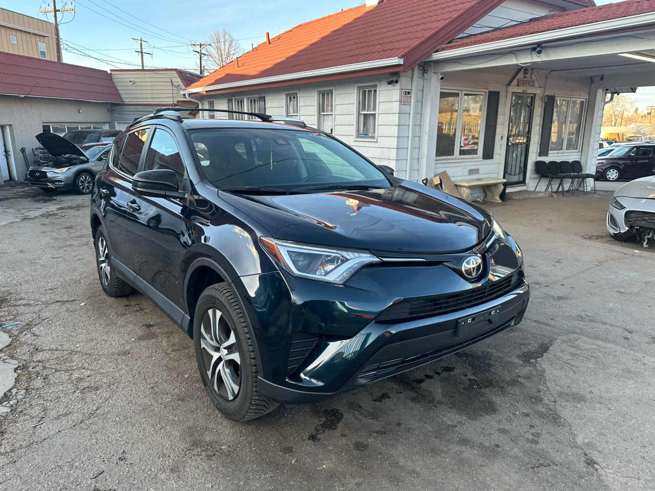 2017 Toyota RAV4 LE AWD (Natl)