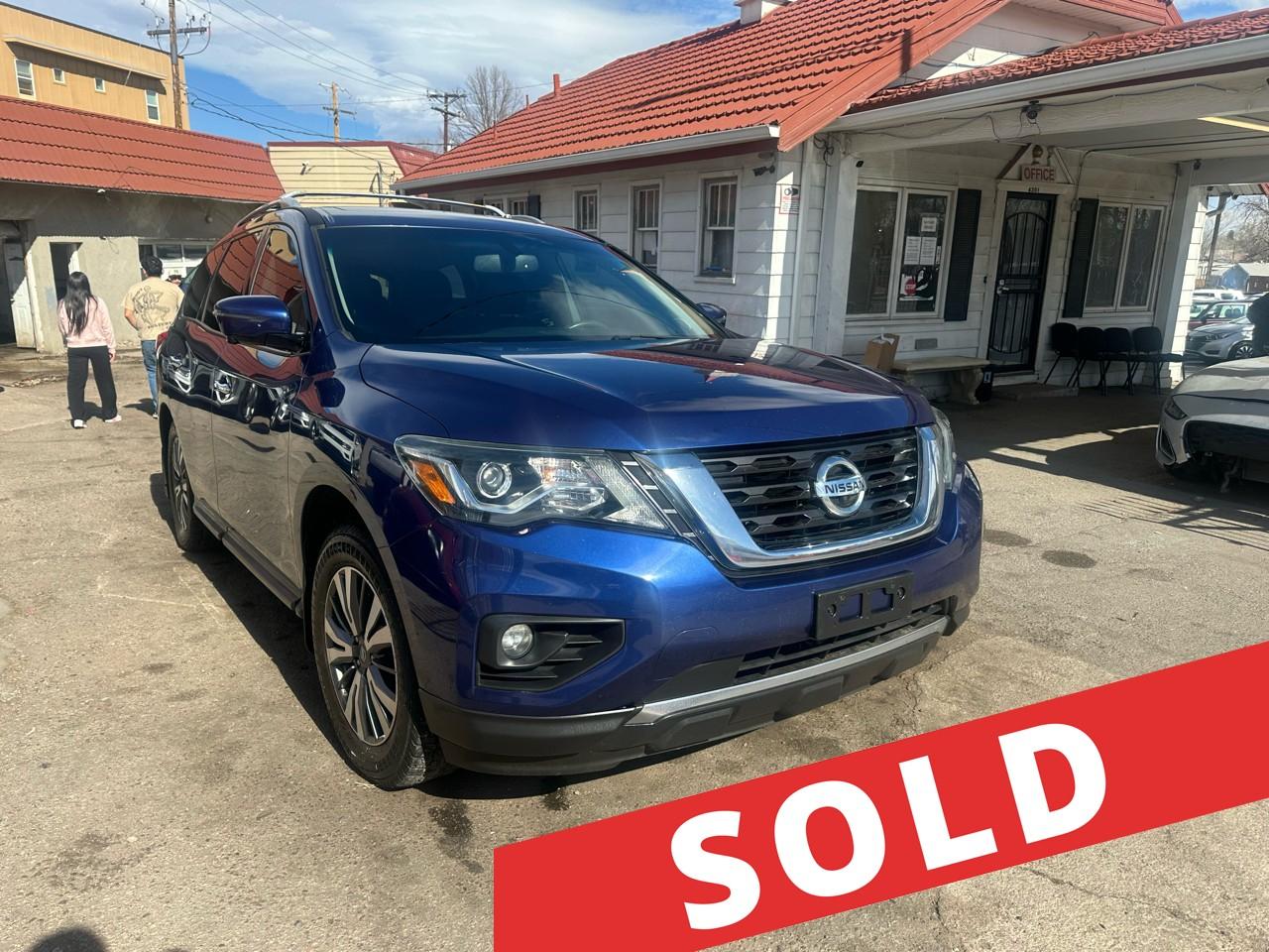 2017 Nissan Pathfinder 4x4 SL