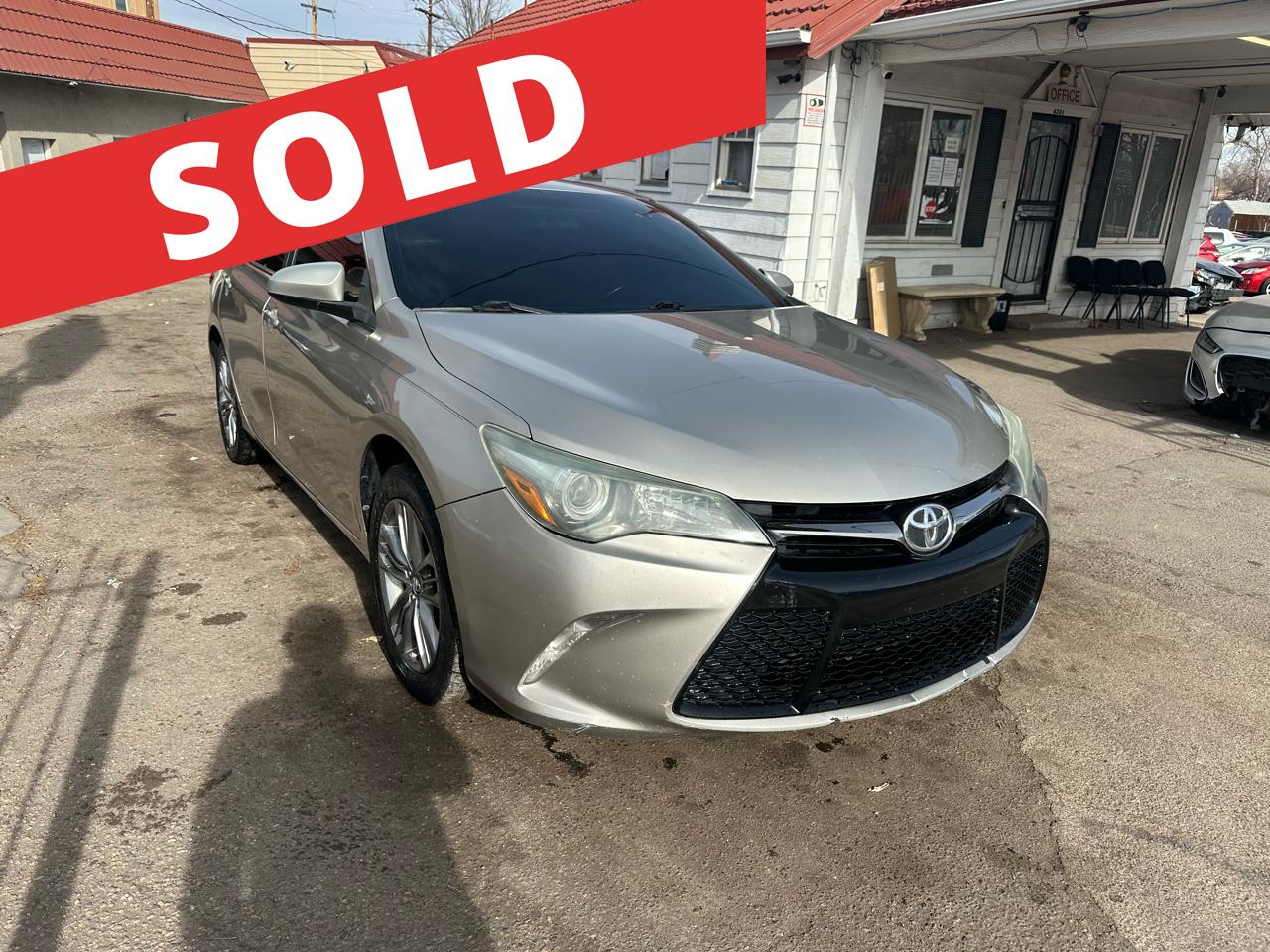 2016 Toyota Camry 4dr Sdn I4 Auto SE w/Special Edition Pkg (Natl)