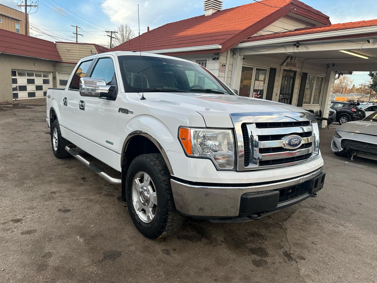 2014 Ford F-150 4WD SuperCrew 145" King Ranch