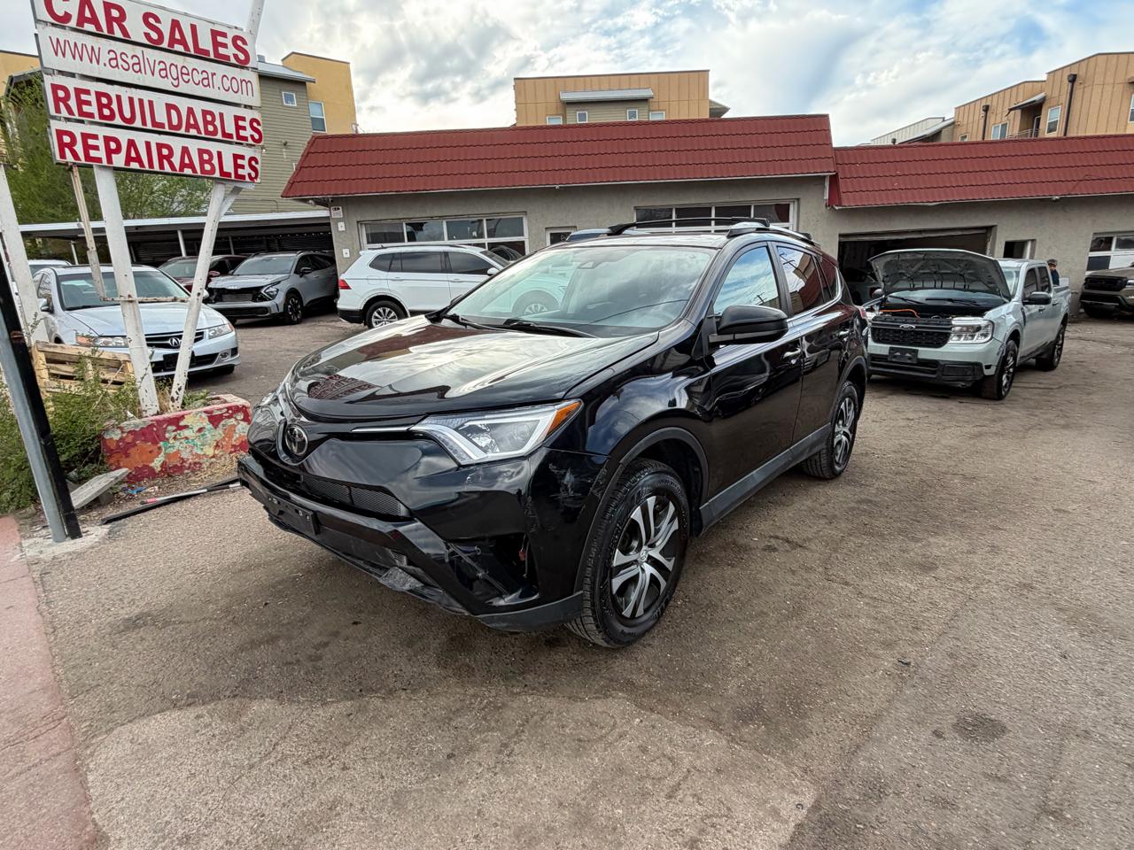 2018 Toyota RAV4 LE AWD (Natl)