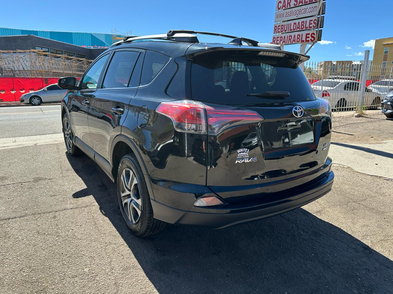 2018 Toyota RAV4 LE AWD (Natl)
