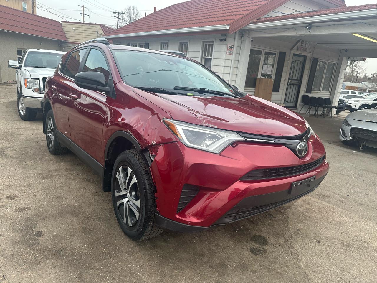 2018 Toyota RAV4 LE AWD (Natl)