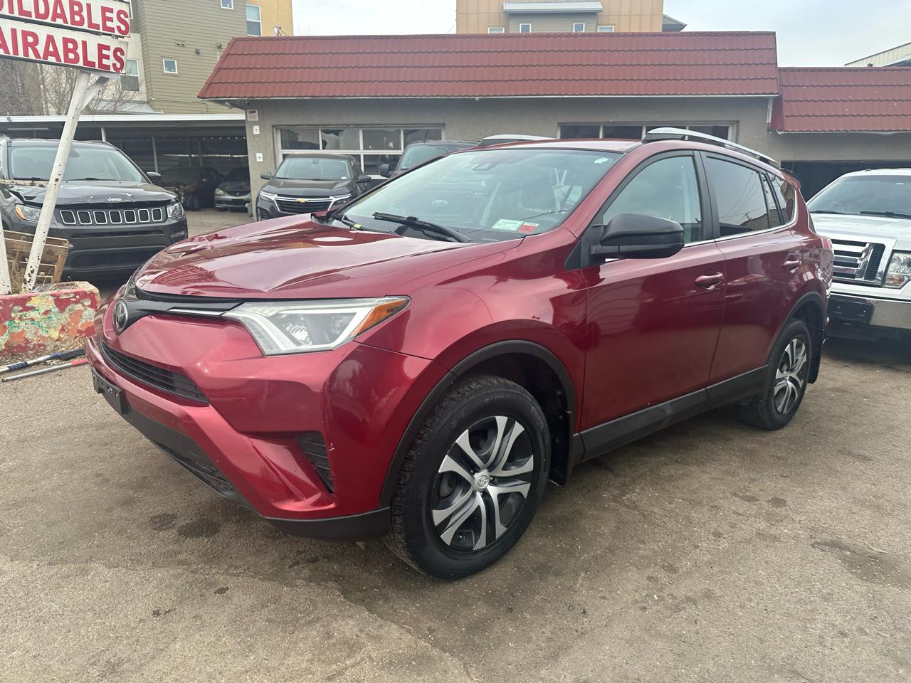 2018 Toyota RAV4 LE AWD (Natl)