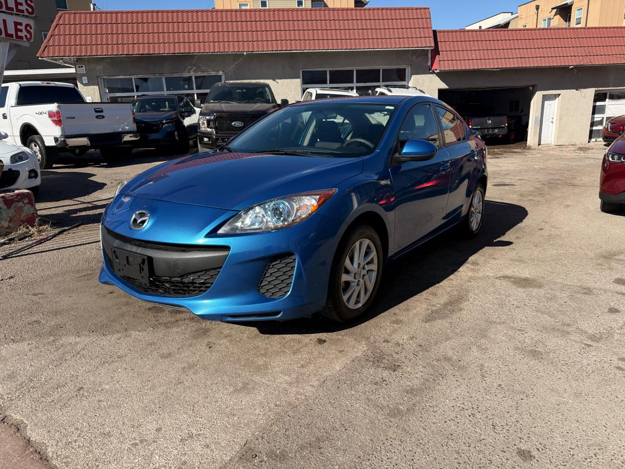 2012 Mazda MAZDA3 4dr Sdn Man i Touring
