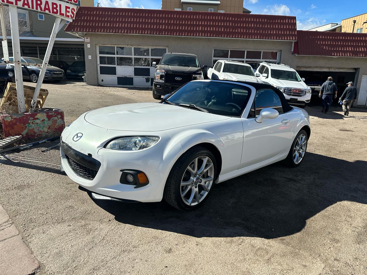 2014 Mazda MX-5 Miata 2dr Conv Auto Grand Touring