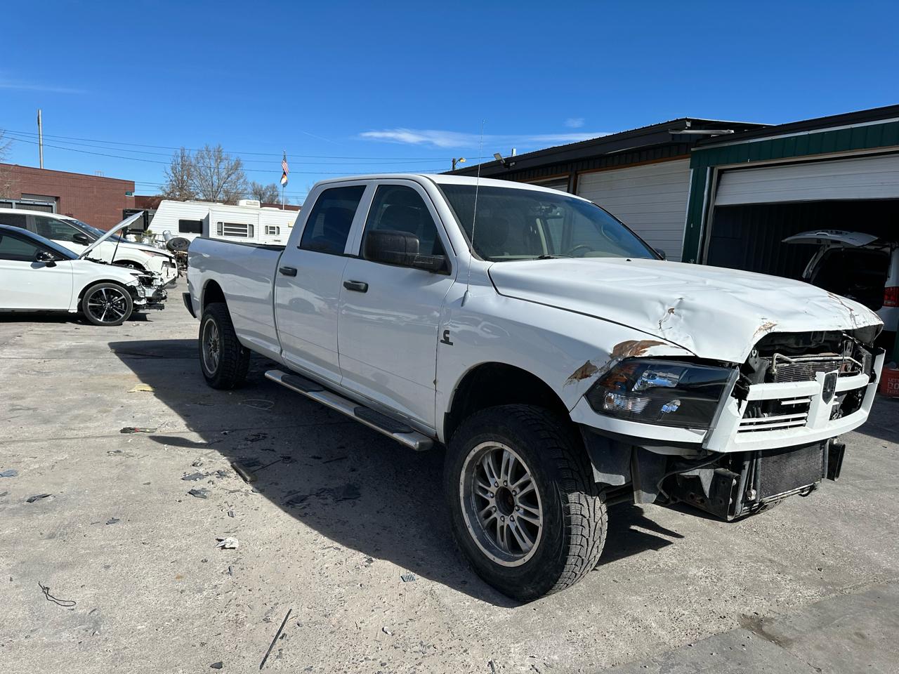 2012 RAM 2500 4WD Crew Cab 169" ST