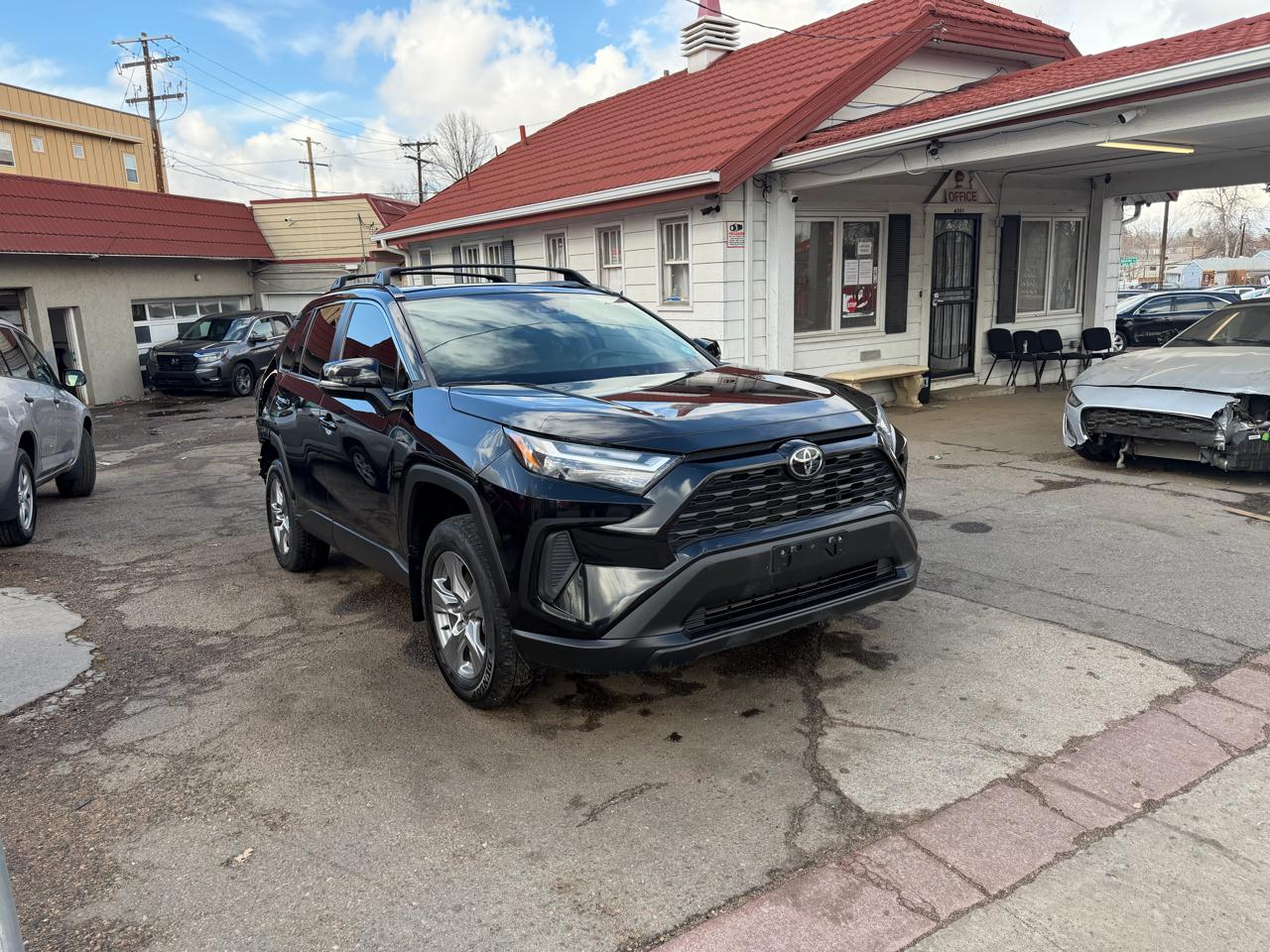 2023 Toyota RAV4 XLE AWD (Natl)