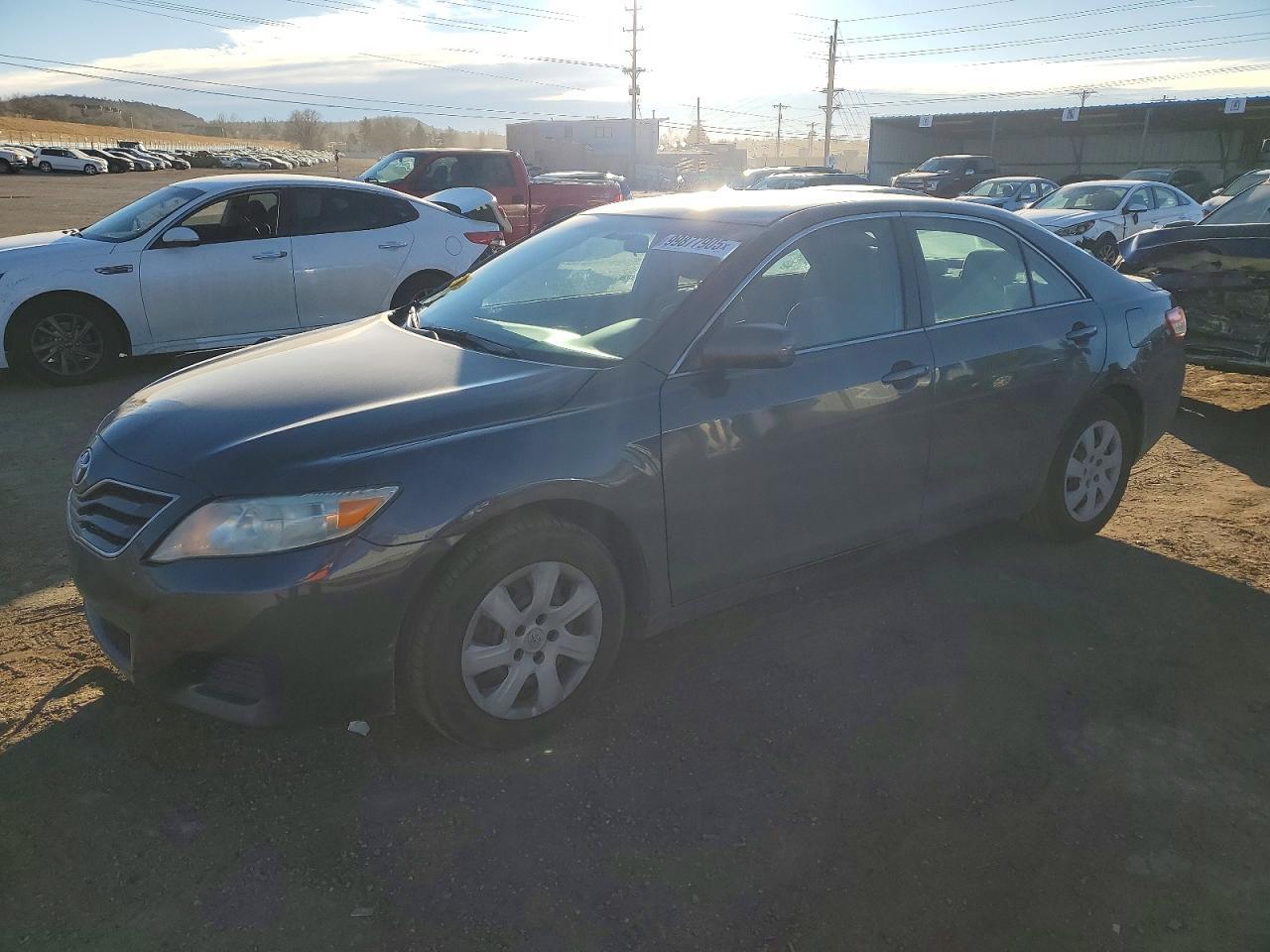2011 Toyota Camry 4dr Sdn I4 Man LE (Natl)