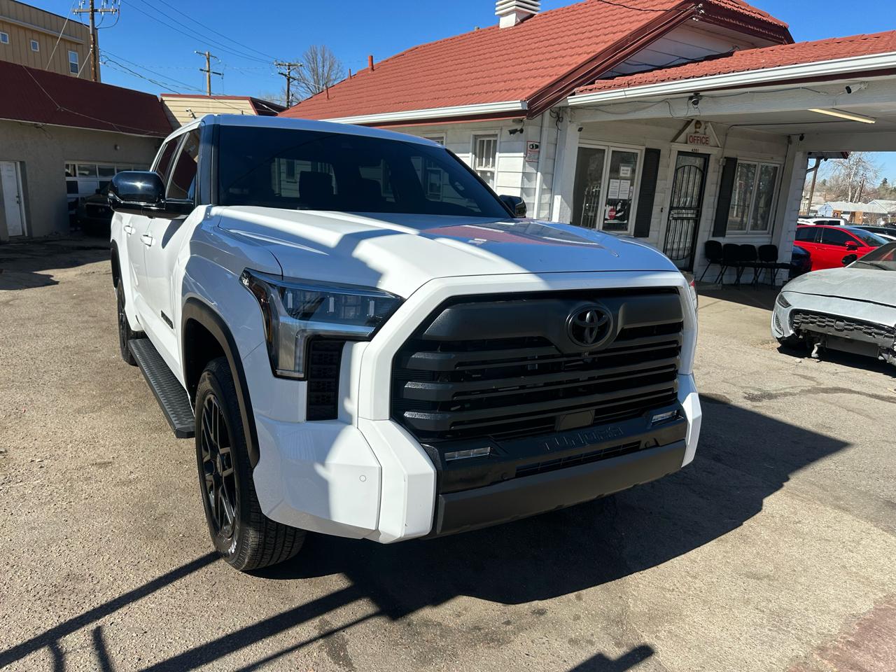 2025 Toyota Tundra 4WD LIMITED