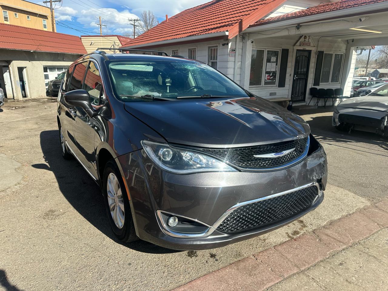 2019 Chrysler Pacifica Touring L FWD