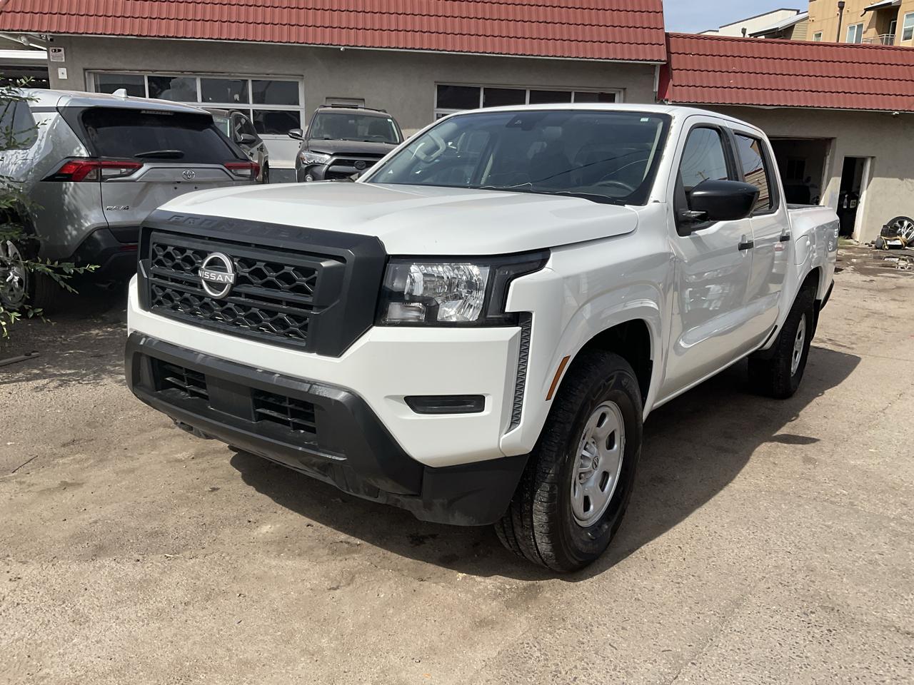 2024 Nissan Frontier Crew Cab 4x4 S