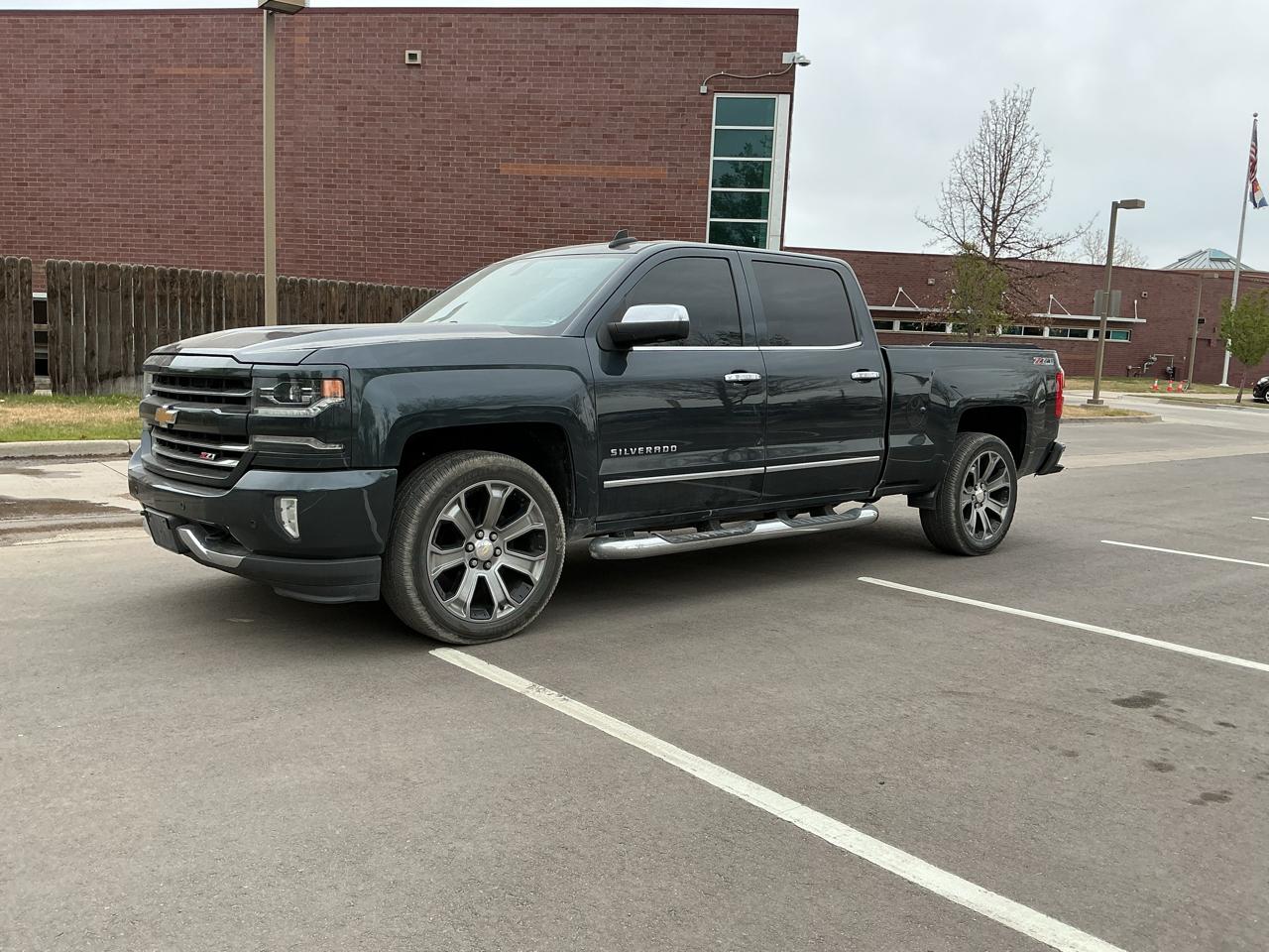 2017 Chevrolet Silverado 1500 4WD Crew Cab 153.0" LTZ w/2LZ