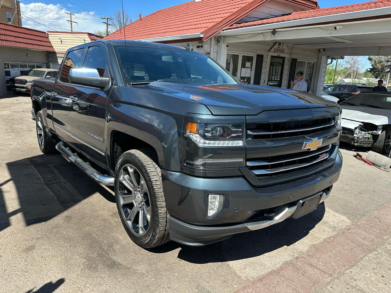 2017 Chevrolet Silverado 1500 4WD Crew Cab 153.0" LTZ w/2LZ