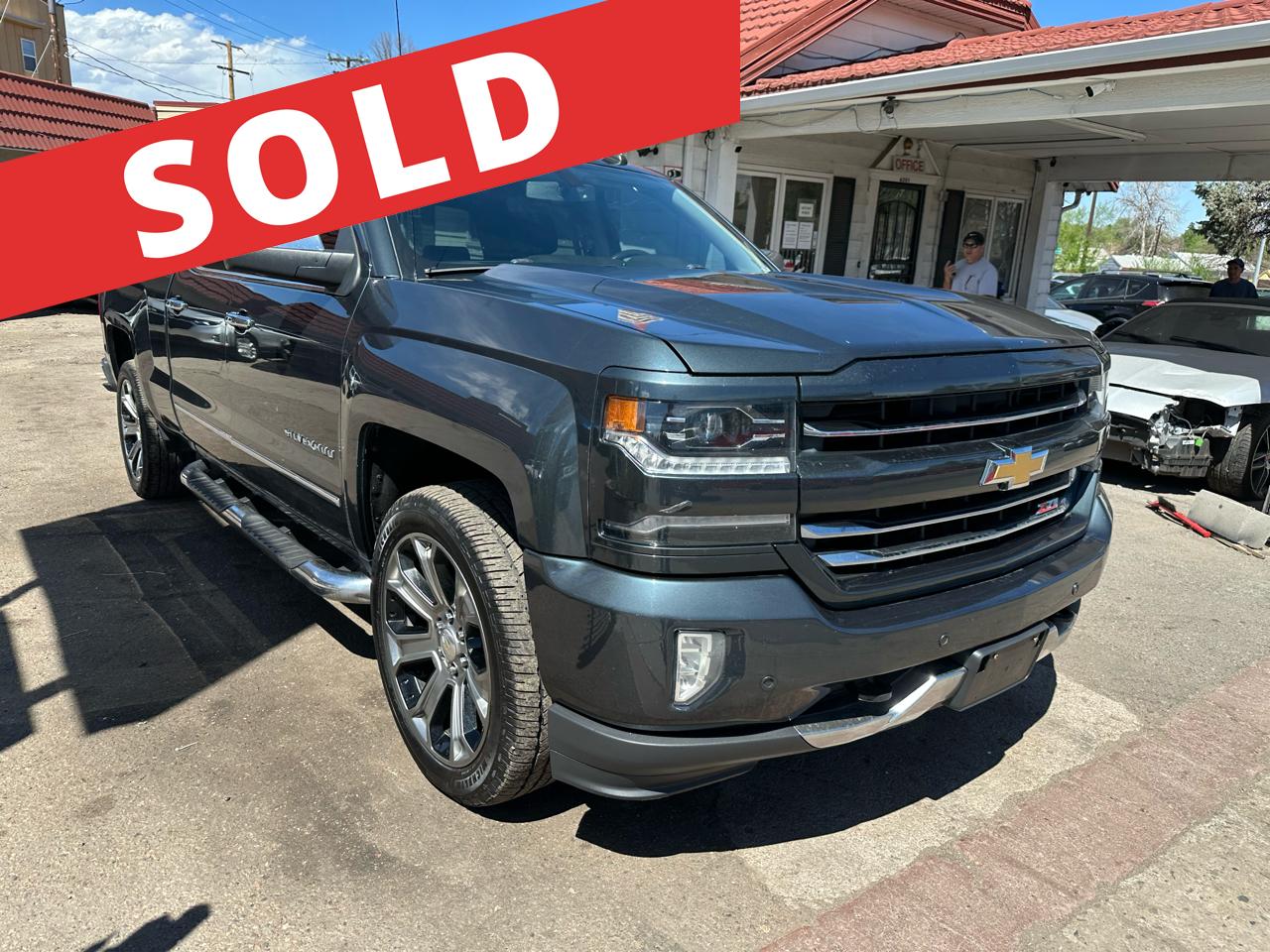 2017 Chevrolet Silverado 1500 4WD Crew Cab 153.0" LTZ w/2LZ