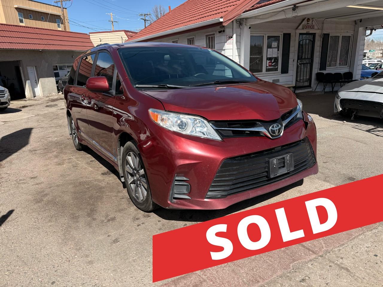 2019 Toyota Sienna LE AWD 7-Passenger (Natl)