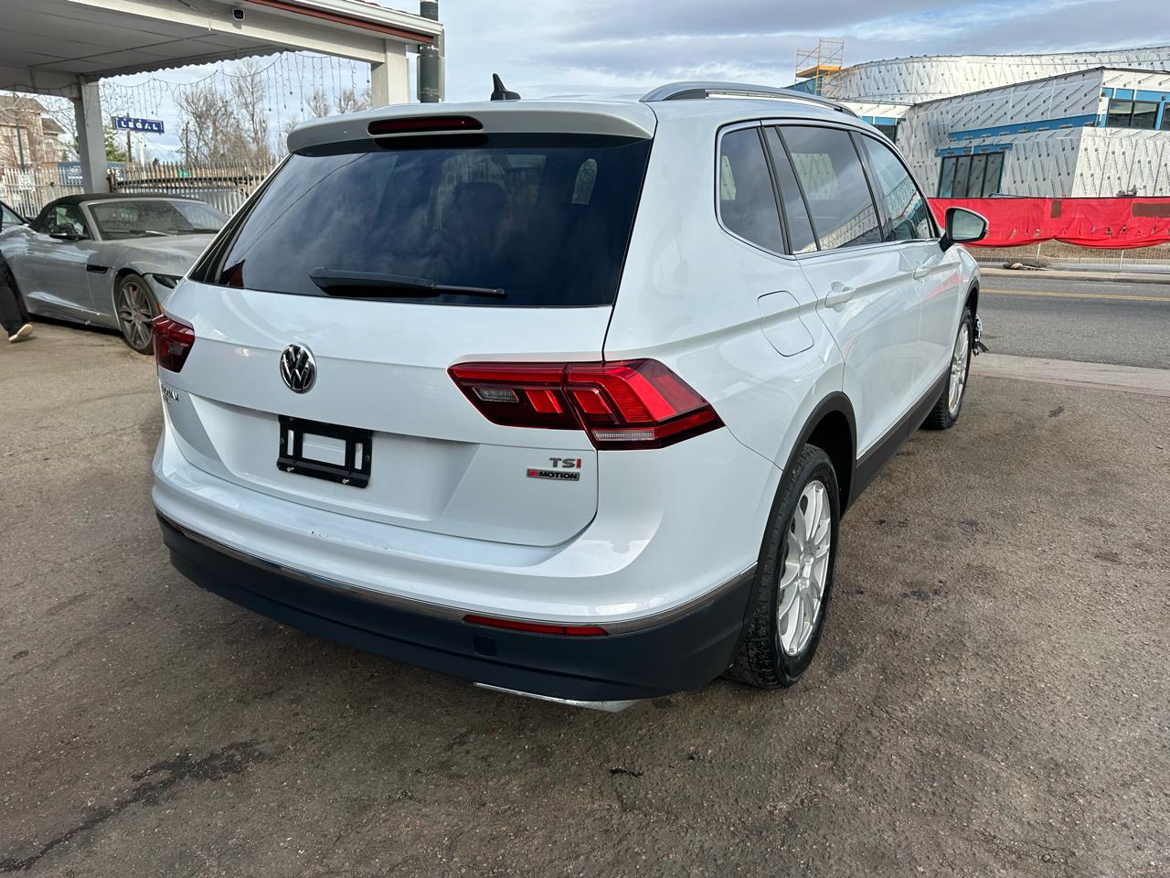 2018 Volkswagen Tiguan 2.0T SEL 4MOTION