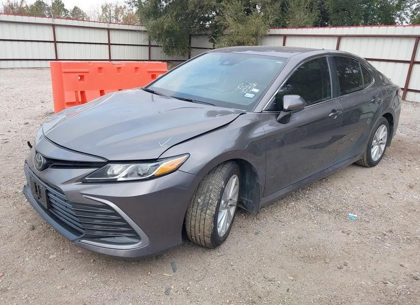 2024 Toyota Camry LE Auto (Natl)